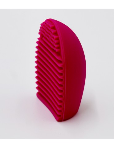 MAKEUP BRUSH